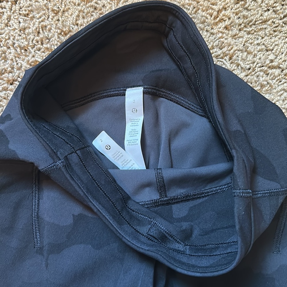 Lululemon Swift Speed Dark Camouflage Leggings - Picture 4 of 9